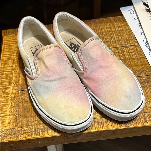Vans “Aura Shift” tie dye Slip-Ons - Picture 3 of 7